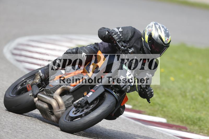 /Archiv-2025/53 16.09.2025 Track Day Domi Aegerter ADR/Gruppe gruen/70